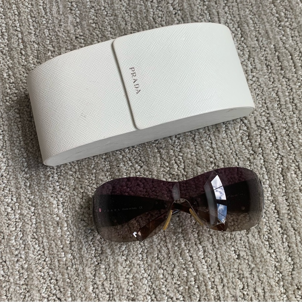 PRADA SUNGLASSES